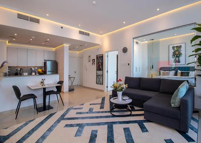 Luxury-Designer 1 Bedroom Sea View