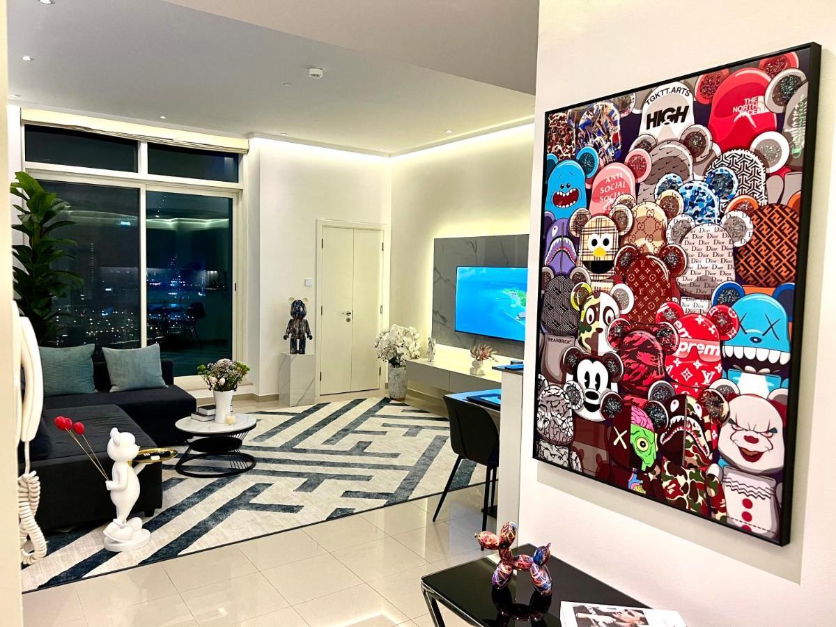 Апартаменти Luxury-designer 1 Bedroom Sea View Дубай