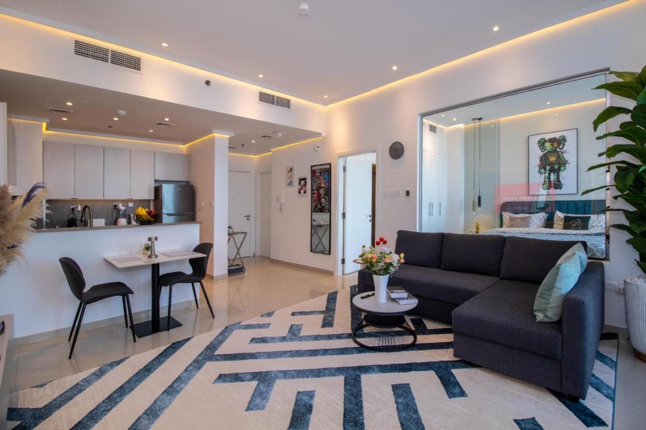 Апартаменти Luxury-designer 1 Bedroom Sea View Дубай