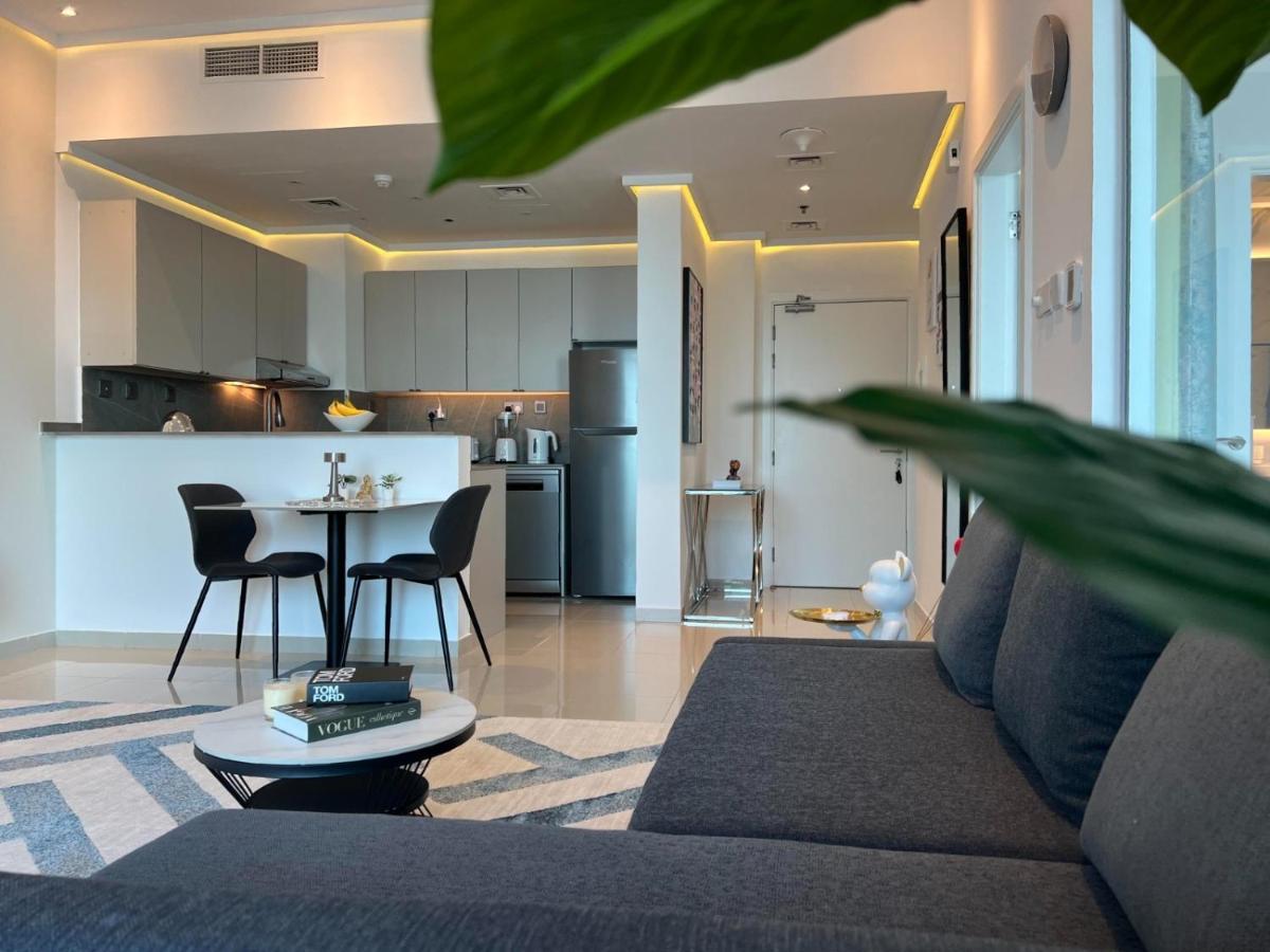 Luxury-designer 1 Bedroom Sea View Апартаменти *